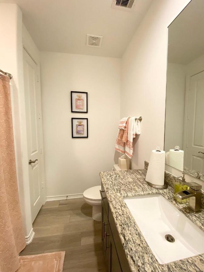 Luxe Three Story Duplex Near Downtown & Med Center Villa Houston Dış mekan fotoğraf